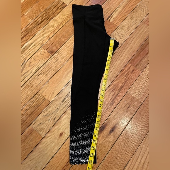 Lululemon Tight Stuff Black Tights Women’s Size 6 Reflective - Picture 8 of 11